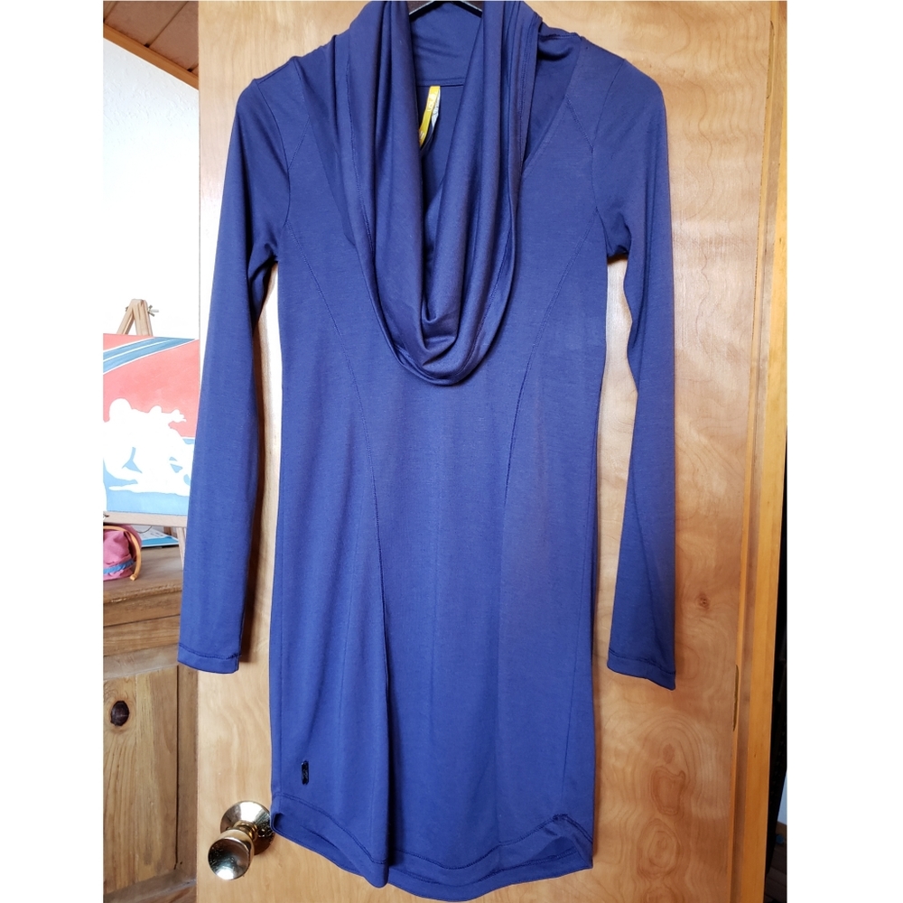 Lole Bodycon long-sleeve cowl neck dress